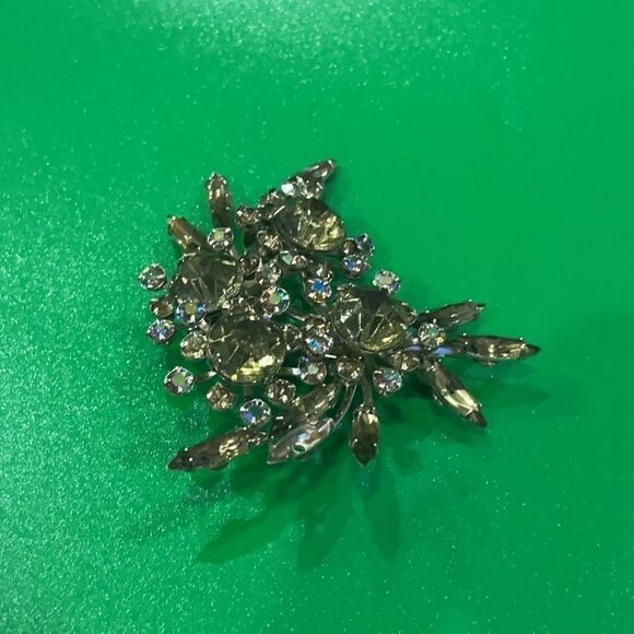 Vintage Signed Cathe Flower Rhinestone Brooch/Pin - Picture 3 of 7